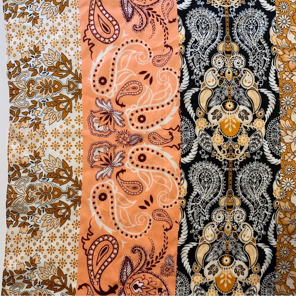 Scarf - Picture 3 of 5